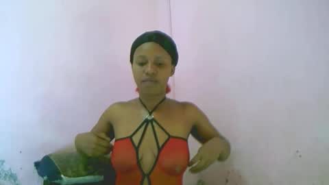 linah1123 online show from 04/15/26, 05:42