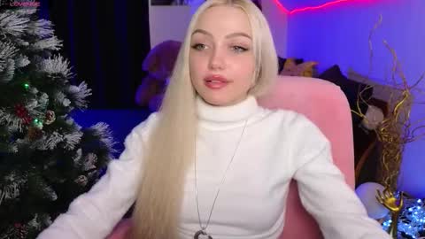 Snapshot of linalirian chatting on 01/08/26, 01:24 I am Lina online show from 01/08/26, 01:24