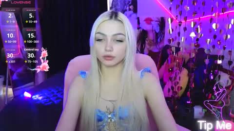 Snapshot of linalirian chatting on 02/16/26, 10:00 I am Lina online show from 02/16/26, 10:00