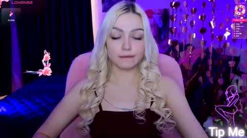 Snapshot of linalirian chatting on 02/27/26, 10:04 I am Lina online show from 02/27/26, 10:04