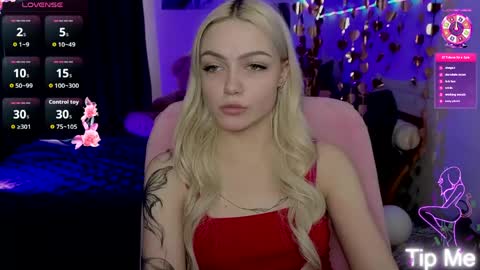 I am Lina online show from 04/15/26, 10:11