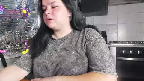 Lina online show from 09/15/25, 06:46