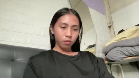 Snapshot of linaslayer chatting on 12/02/24, 11:23 Lexi online show from 12/02/24, 11:23