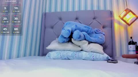 Snapshot of linastark chatting on 01/30/25, 03:55 L I N A online show from 01/30/25, 03:55