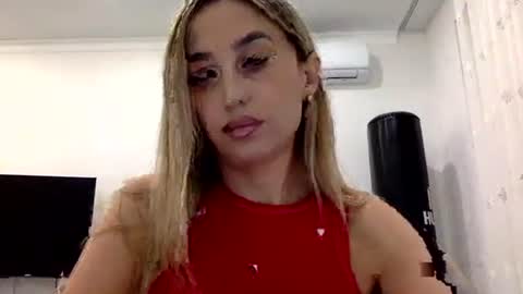 linavora online show from 12/01/25, 01:38