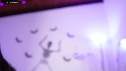 Snapshot of lincy_rios chatting on 10/18/25, 06:41 Lincy Rios online show from 10/18/25, 06:41