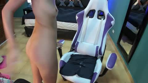  Linda  online show from 02/16/25, 08:55