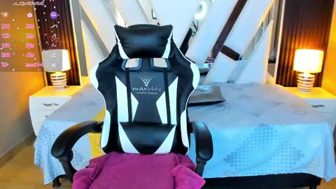  Linda  online show from 09/20/25, 06:31