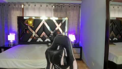 Snapshot of linda4petite chatting on 06/20/26, 06:33 Linda online show from 06/20/26, 06:33
