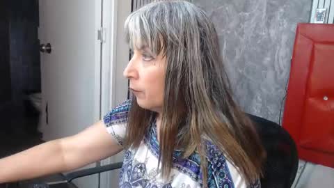 Linda online show from 09/11/25, 11:54