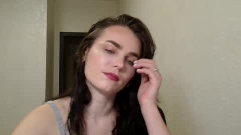 Linda online show from 09/23/25, 07:06