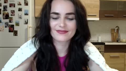 Linda online show from 12/04/25, 08:06