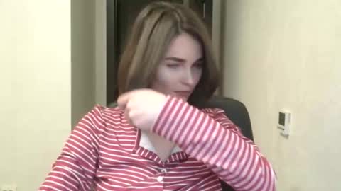 Linda online show from 04/26/26, 07:11