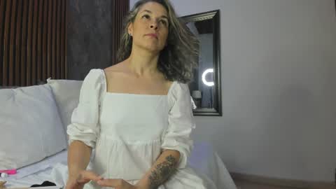 Snapshot of linda_cabal chatting on 07/16/26, 08:26 linda cabal online show from 07/16/26, 08:26