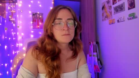 Giggles  online show from 09/29/25, 10:58