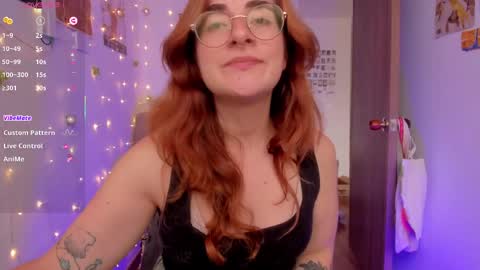 Giggles  online show from 10/03/25, 12:35