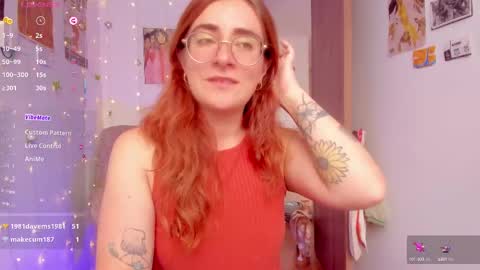 Giggles  online show from 10/09/25, 02:37