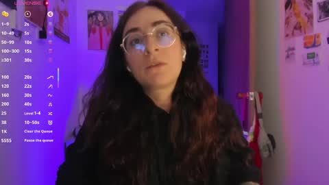 Snapshot of linda_giggle chatting on 05/12/26, 11:57 Giggles online show from 05/12/26, 11:57