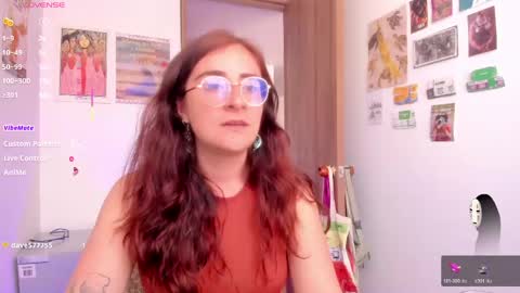 Snapshot of linda_giggle chatting on 06/01/26, 07:26 Giggles online show from 06/01/26, 07:26