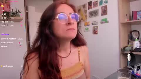 Snapshot of linda_giggle chatting on 06/13/26, 08:18 Giggles online show from 06/13/26, 08:18
