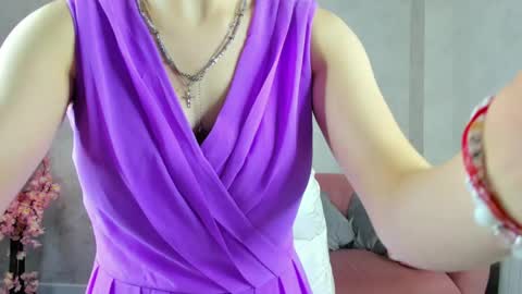 Snapshot of linda_jonys chatting on 04/23/26, 09:41 Linda online show from 04/23/26, 09:41