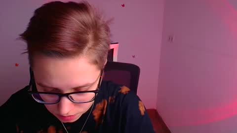 Linda online show from 02/28/25, 03:37