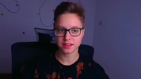 Linda online show from 03/06/25, 04:07