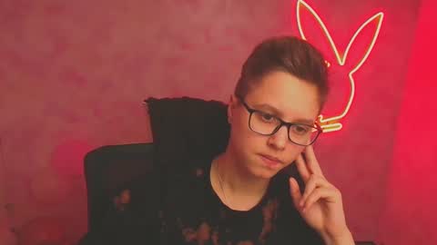 Linda online show from 03/12/25, 12:57