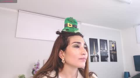 Maria Paula online show from 03/17/26, 12:30