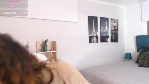 Maria Paula online show from 04/10/26, 12:21