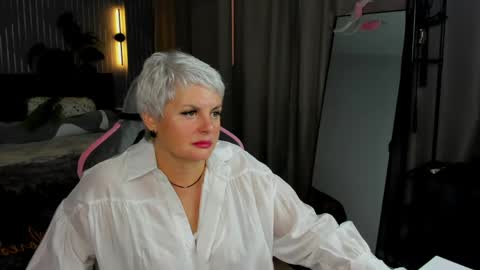 Linda Zefir online show from 04/30/26, 09:26