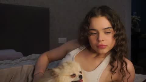 Linda online show from 04/25/26, 01:41