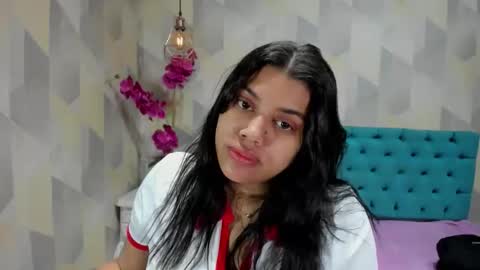    online show from 10/21/25, 03:02