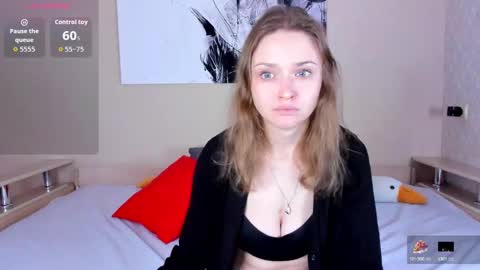 Snapshot of lindaeva chatting on 10/14/25, 06:25 Linda online show from 10/14/25, 06:25