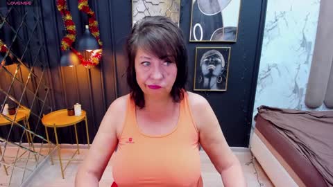 Linda online show from 12/30/24, 05:37
