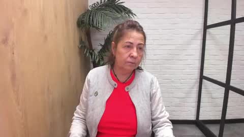 Linda online show from 04/28/26, 05:12