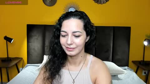 Linda online show from 03/05/25, 01:31