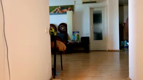 Linda online show from 05/12/26, 06:32