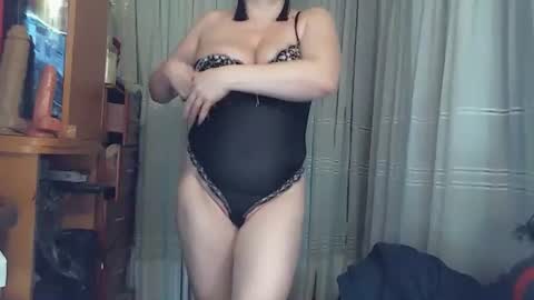 lindasweet53 online show from 11/15/25, 10:01