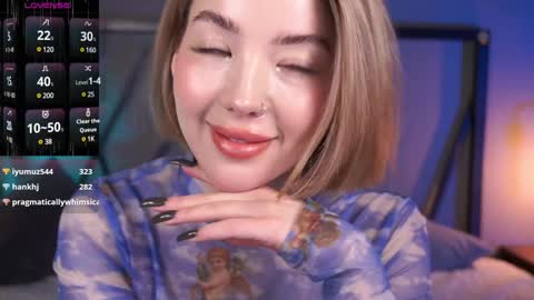 Snapshot of lindathacker chatting on 01/25/25, 08:21 your Linda is back online show from 01/25/25, 08:21
