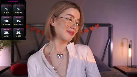 Snapshot of lindathacker chatting on 03/08/25, 11:16 your Linda is back online show from 03/08/25, 11:16