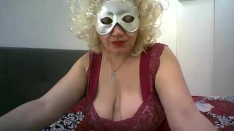 LindaXSmile online show from 02/09/25, 01:00
