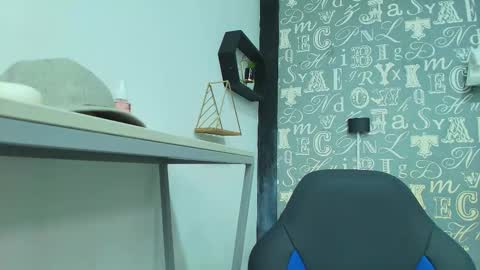  Lindsey  online show from 12/21/25, 11:50