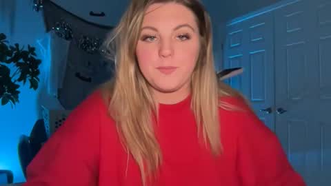 Lindseyluxe online show from 10/19/25, 02:34