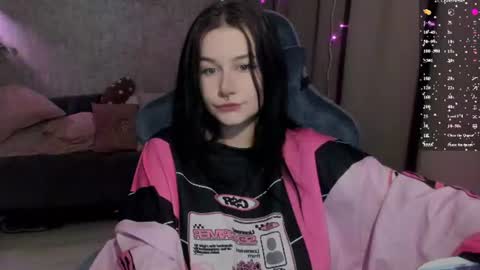 Lina online show from 06/15/26, 07:32