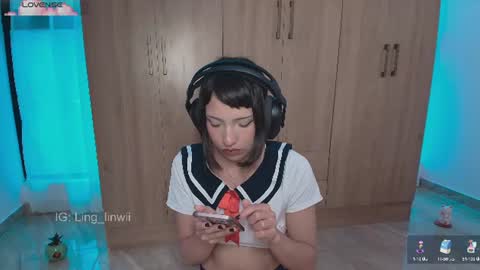 Snapshot of ling_meow chatting on 06/18/26, 07:07 Ling online show from 06/18/26, 07:07