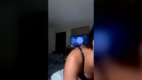 lingbabyy online show from 07/06/26, 04:20
