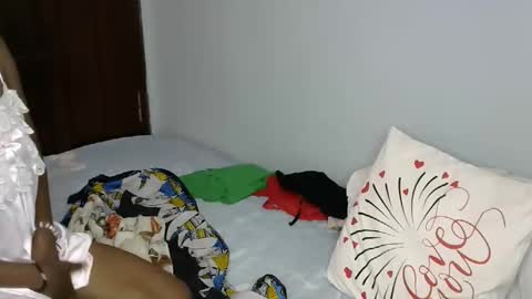 Linniecarol online show from 10/31/25, 11:00