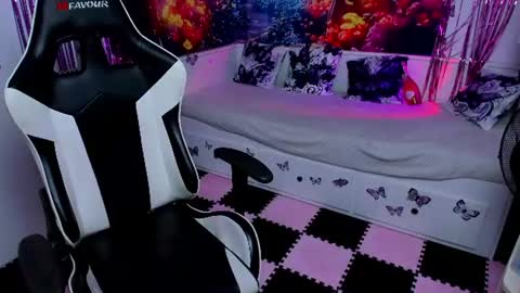 Tina online show from 06/26/26, 09:30