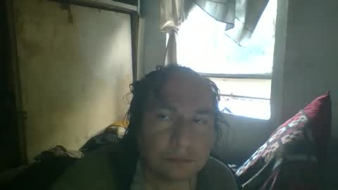 Snapshot of linseyyy chatting on 11/27/25, 07:05 belledelfyyy online show from 11/27/25, 07:05